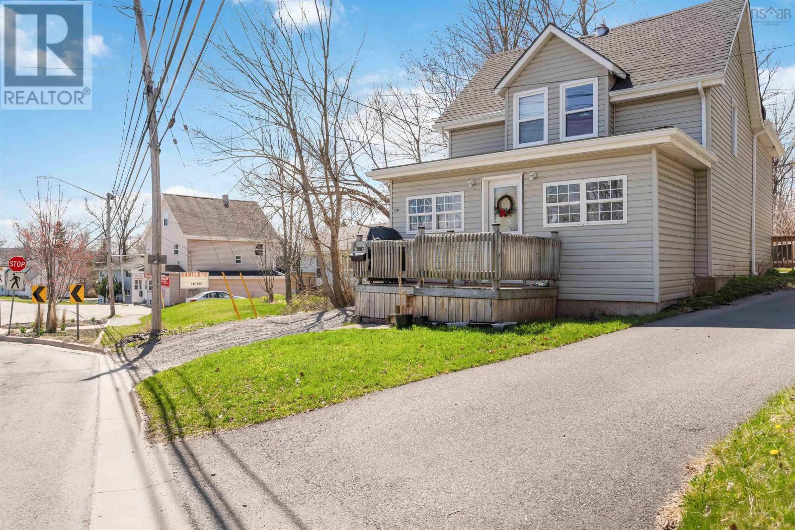 886 King Street, Windsor, Nova Scotia  B0N 2T0 - Photo 3 - 202511684