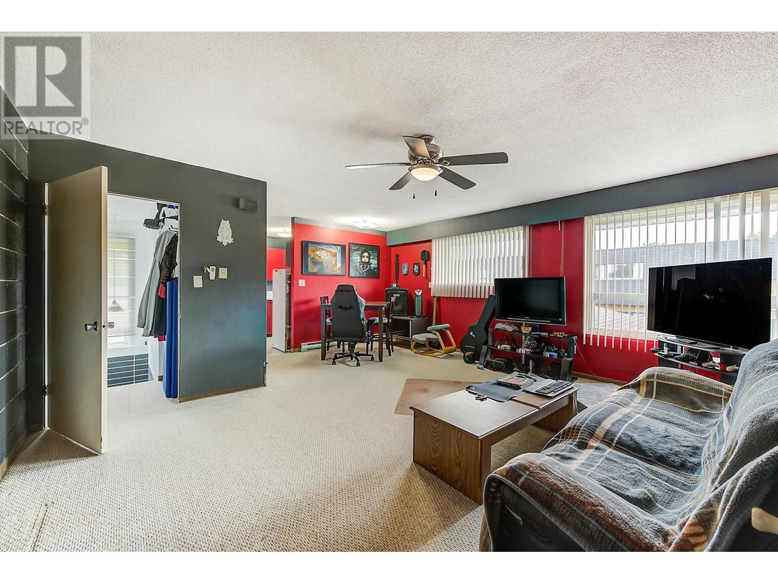 Property at 1291 Bernard Avenue Unit# 6 image 5