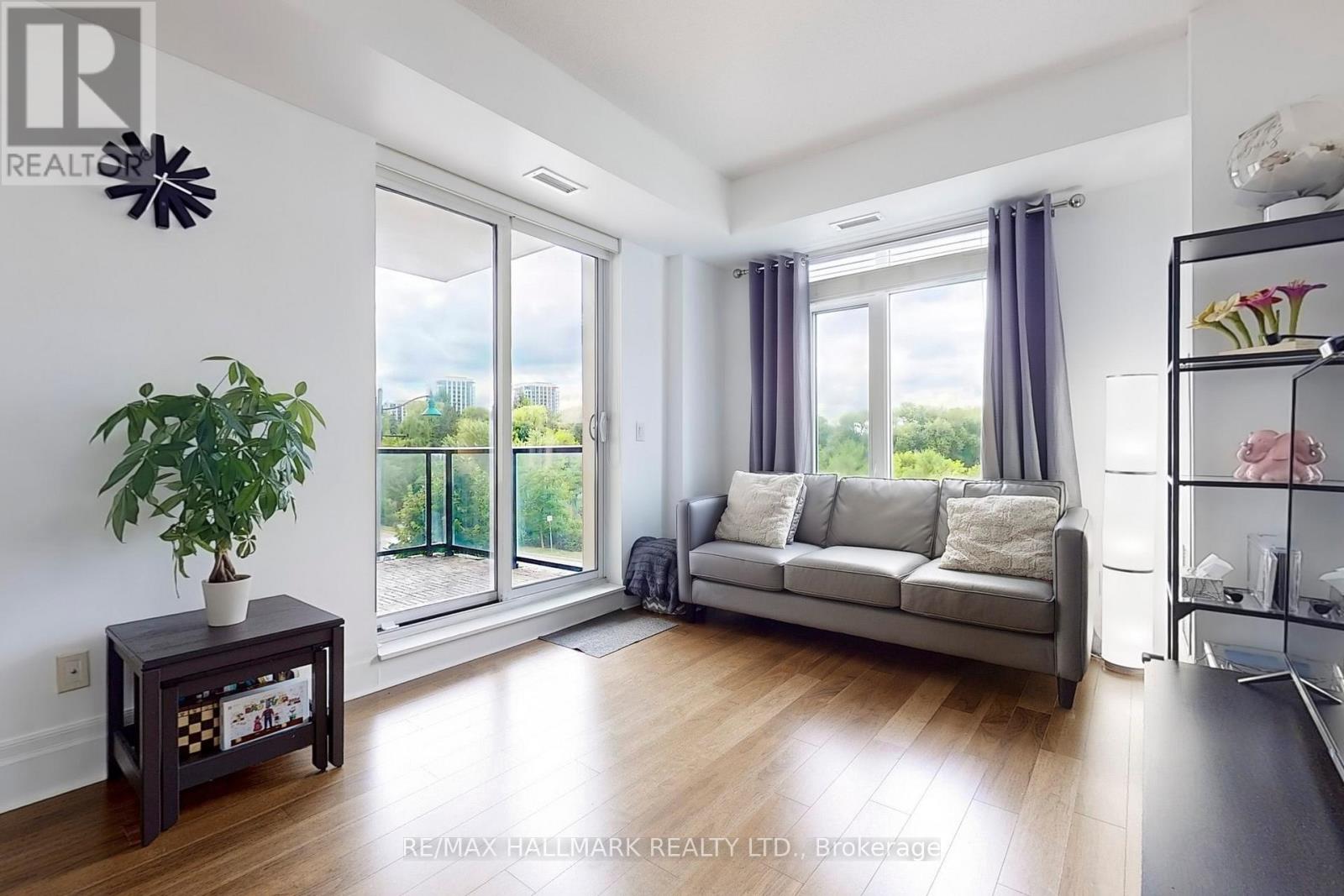 203 - 151 Upper Duke Crescent, Markham, Ontario  L6G 0E1 - Photo 10 - N12270759