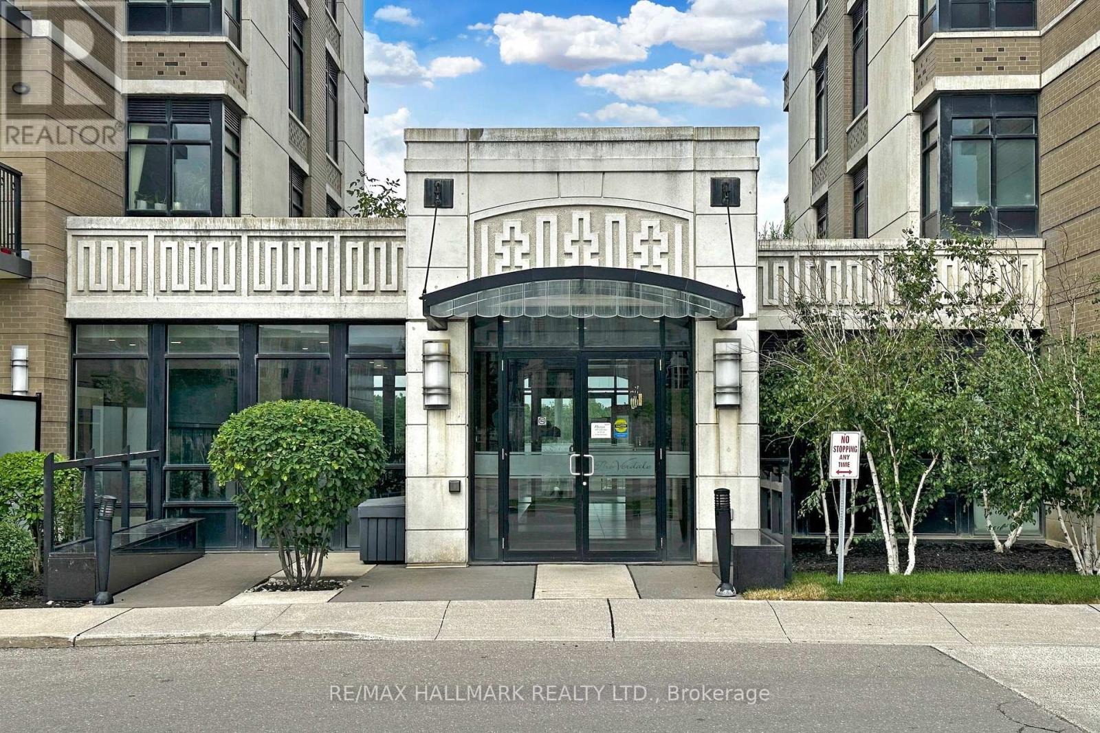 203 - 151 Upper Duke Crescent, Markham, Ontario  L6G 0E1 - Photo 3 - N12270759