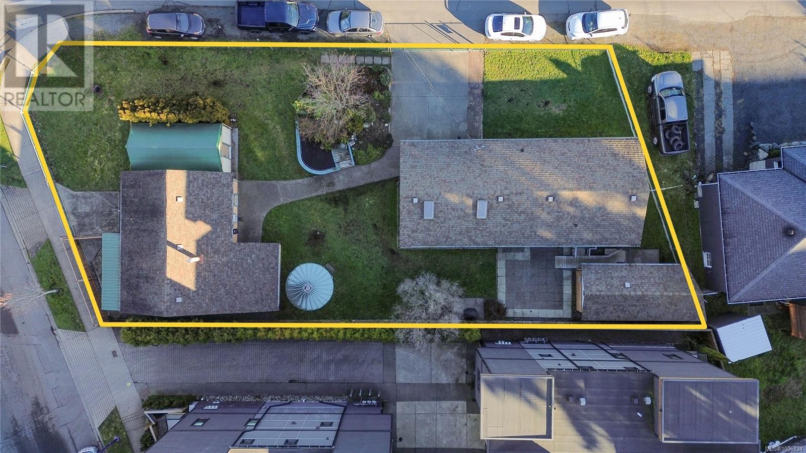 Property at 2720 Winster Rd image 2