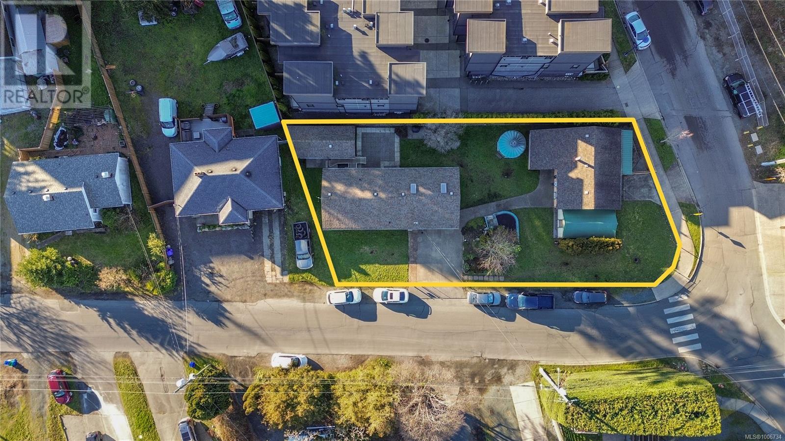 Property at 2720 Winster Rd image 3