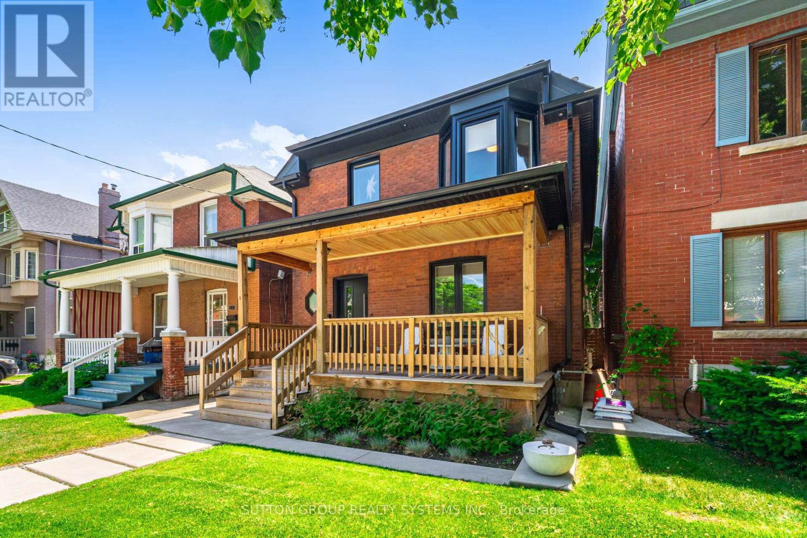 Property at 237 ST JOHNS ROAD image 3