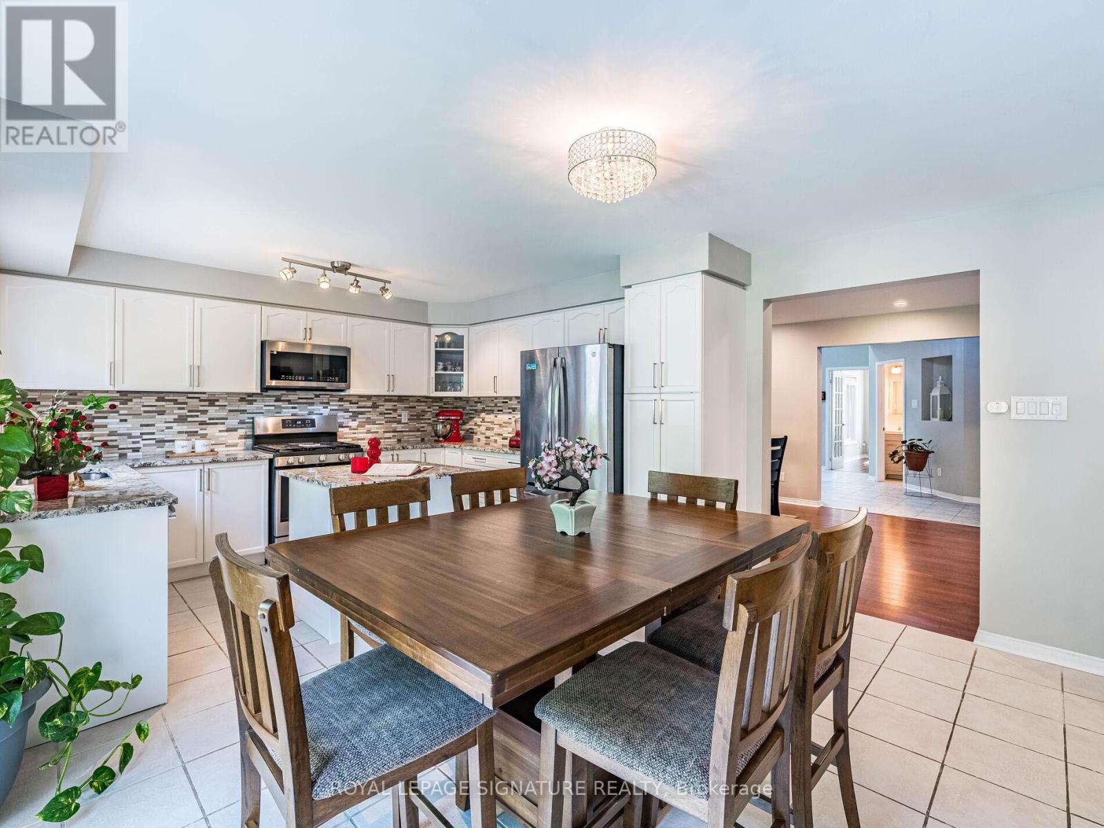 1013 Freeman Trail W, Milton (Be Beaty), Ontario  L9T 5T3 - Photo 20 - W12270749