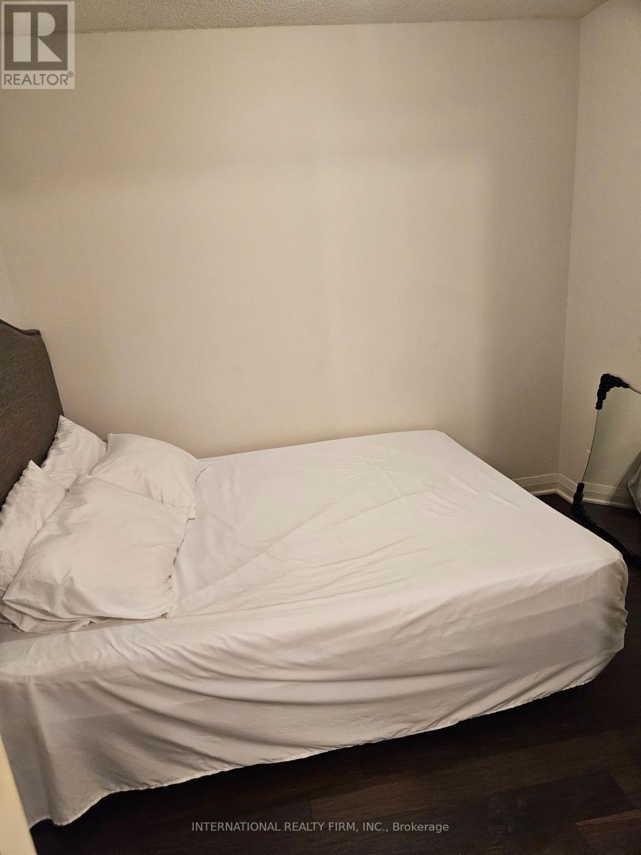 1005 - 1 Valhalla Inn Road N, Toronto, Ontario  M9B 1S9 - Photo 17 - W12270776