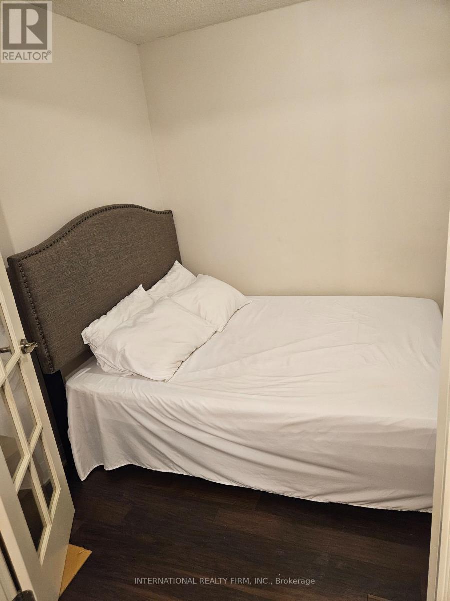 1005 - 1 Valhalla Inn Road N, Toronto, Ontario  M9B 1S9 - Photo 18 - W12270776