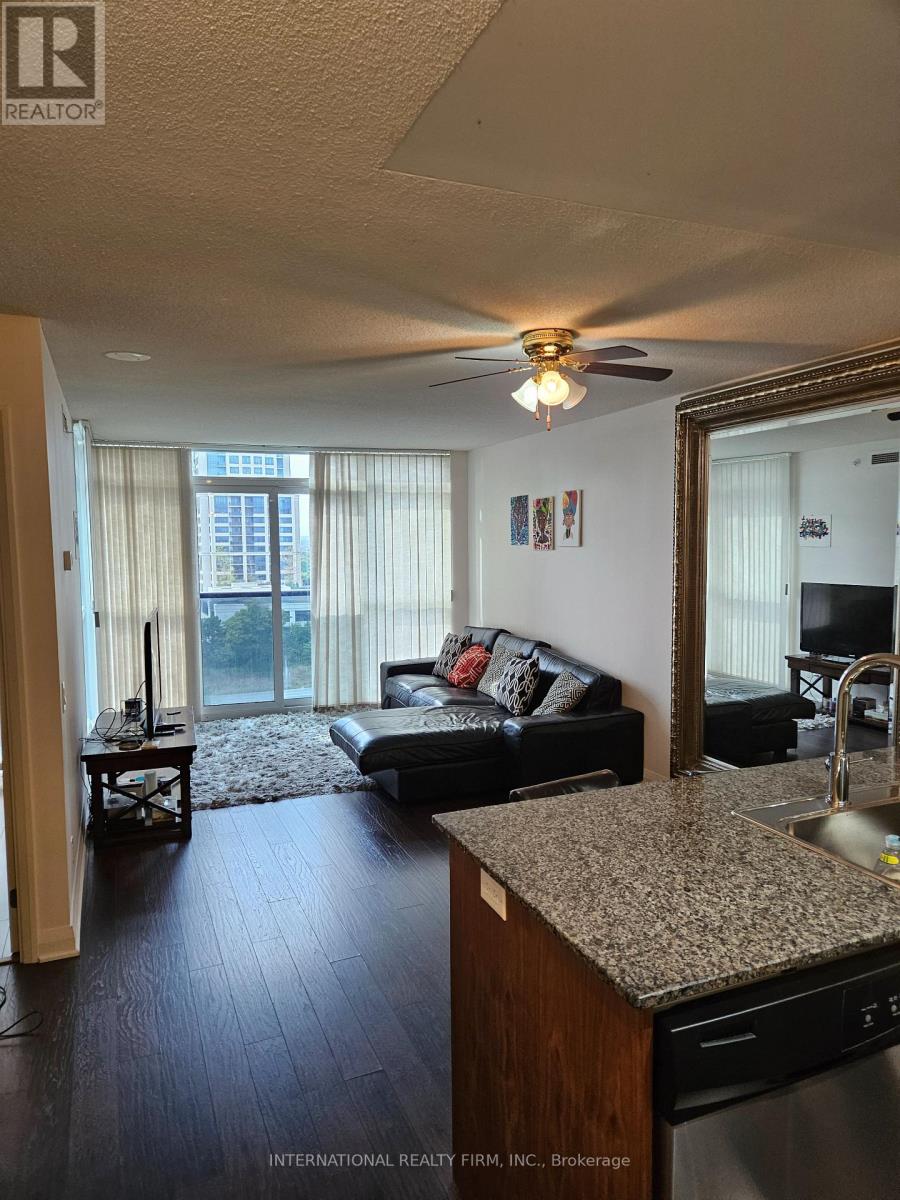 1005 - 1 Valhalla Inn Road N, Toronto, Ontario  M9B 1S9 - Photo 4 - W12270776