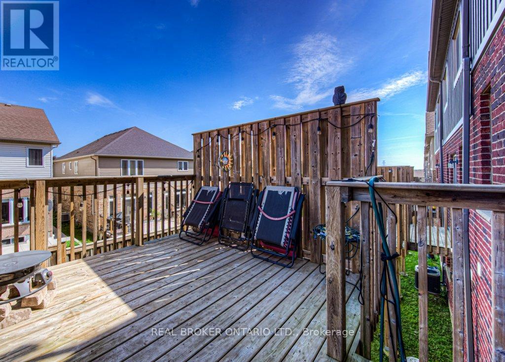 42 Eliza Avenue, Kitchener, Ontario  N2E 0B9 - Photo 24 - X12270789