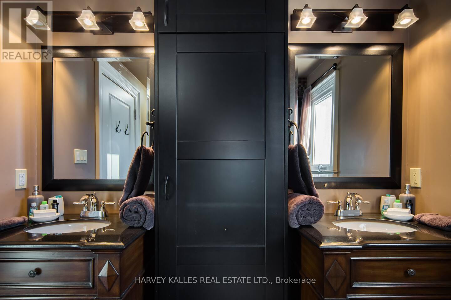 241 St Clair Avenue W, Toronto, Ontario  M4V 1R3 - Photo 34 - C12270801