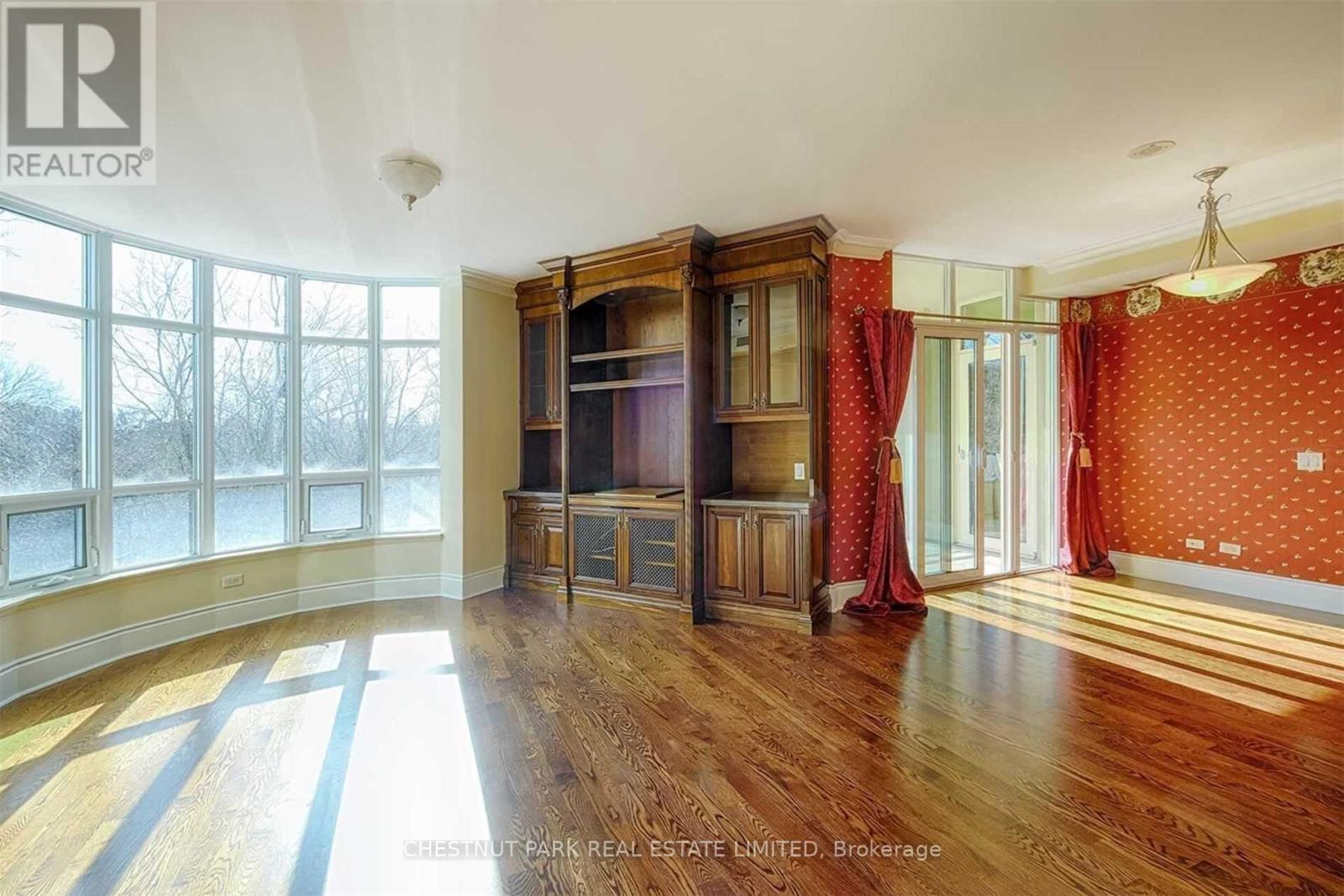 212 - 7071 Bayview Avenue, Markham (Bayview Glen), Ontario  L3T 7Y8 - Photo 14 - N12270915