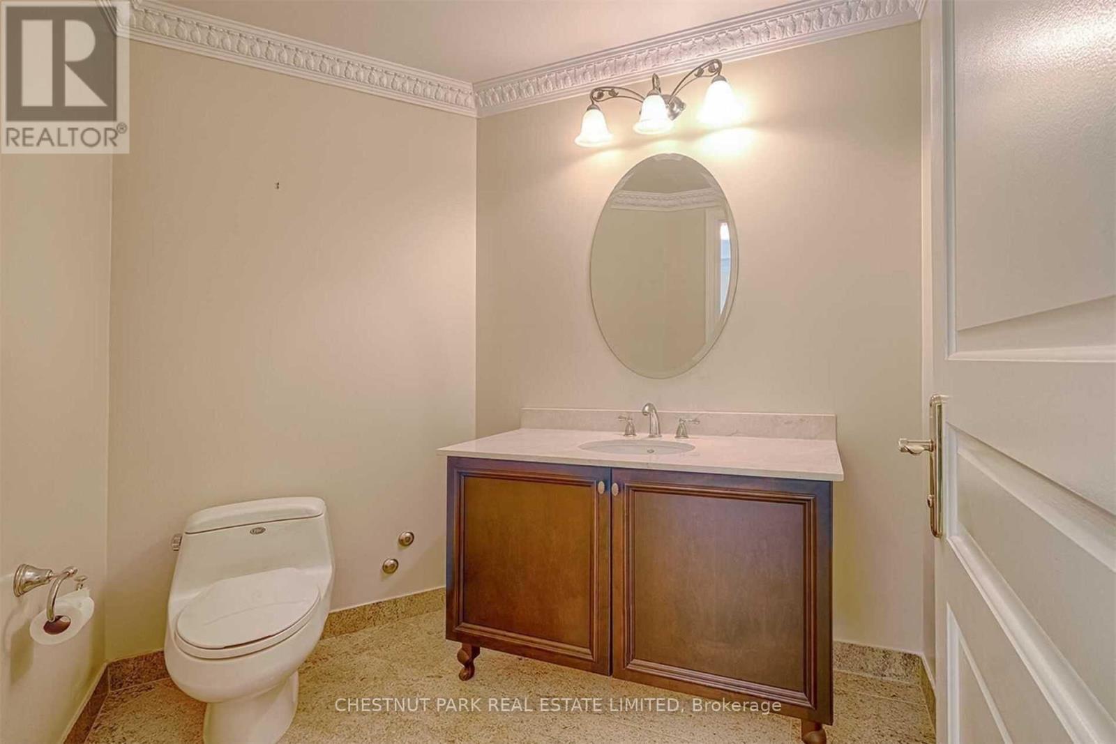 212 - 7071 Bayview Avenue, Markham (Bayview Glen), Ontario  L3T 7Y8 - Photo 7 - N12270915
