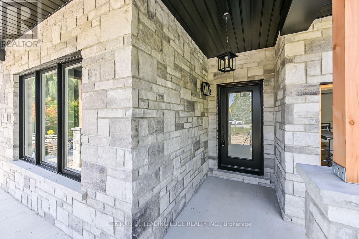 Property at 826 MONTSELL AVENUE image 4
