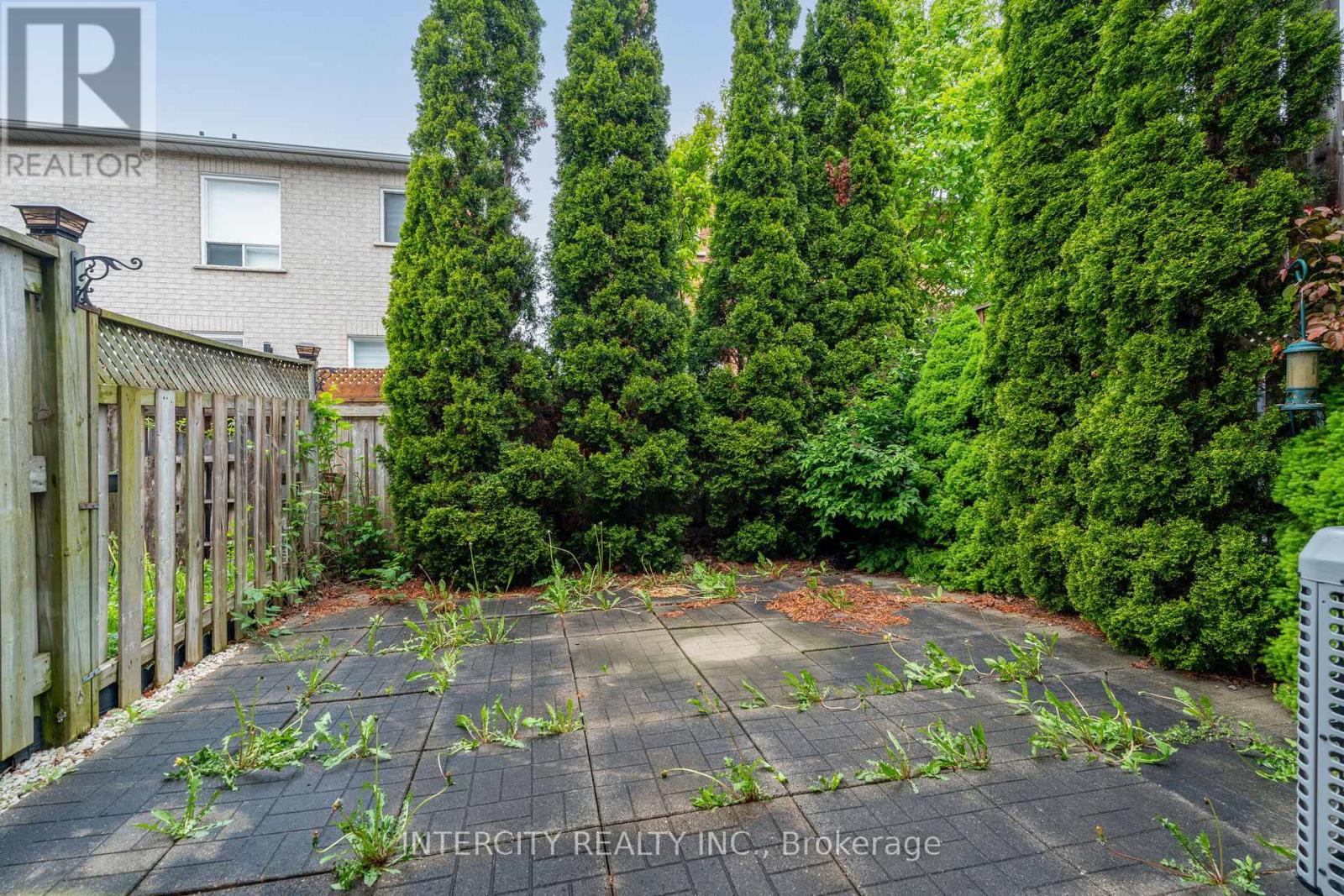 17 - 15 Pottery Place, Vaughan, Ontario  L4L 9J6 - Photo 40 - N12270933