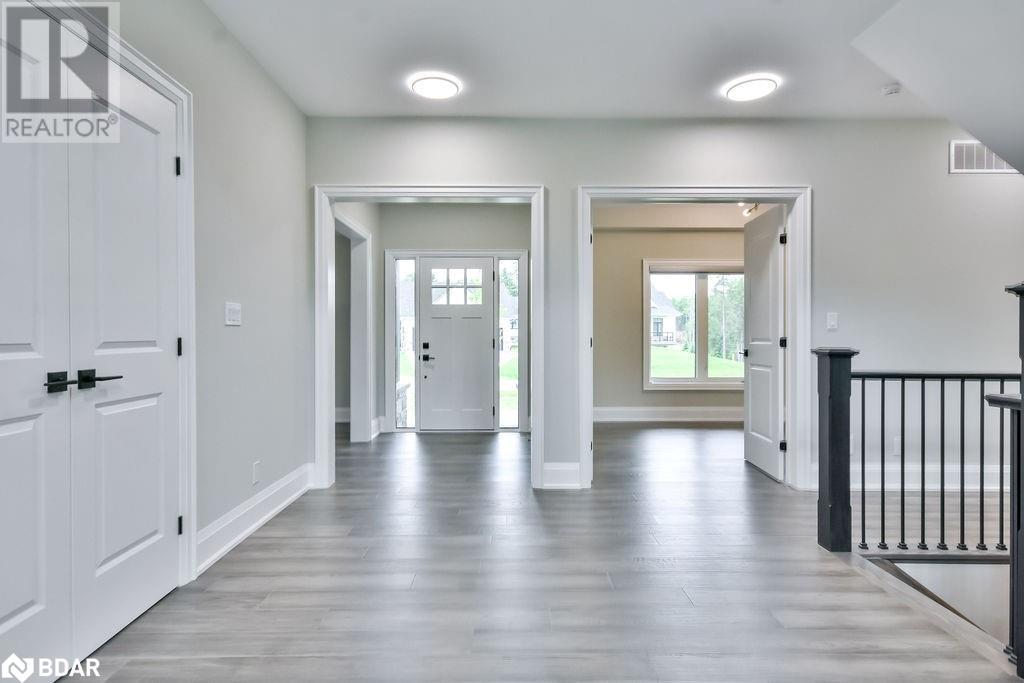 Property at 4 CLYDESDALE Court image 3