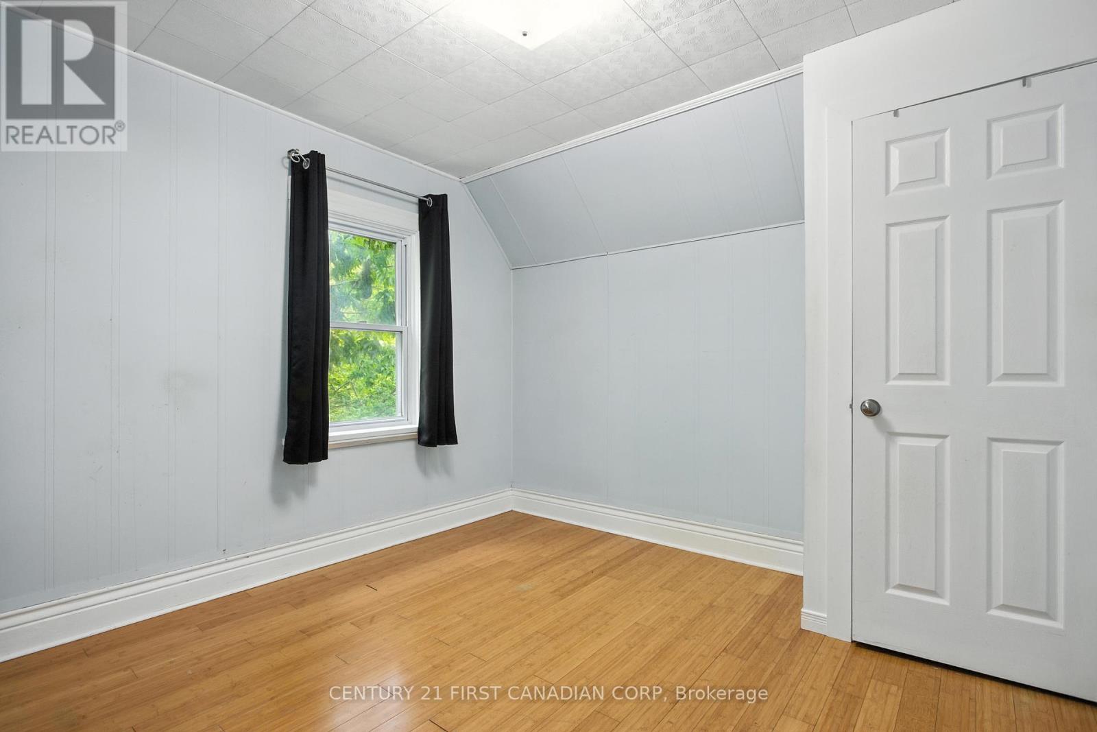 111 Wharncliffe Road, London North, Ontario  N6H 2A8 - Photo 25 - X12271022