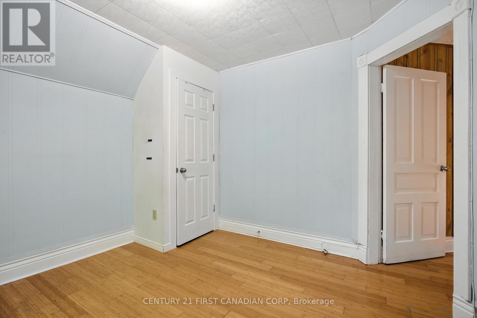 111 Wharncliffe Road, London North, Ontario  N6H 2A8 - Photo 26 - X12271022