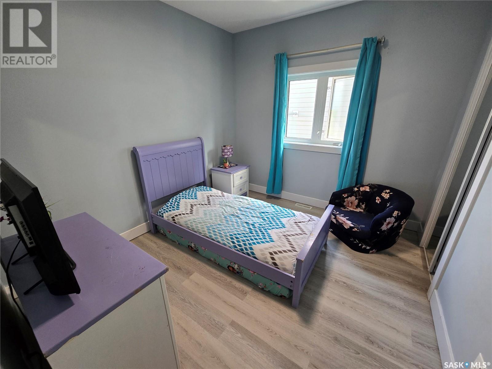601 Confederation Drive, Weyburn, Saskatchewan  S4H 3R1 - Photo 22 - SK011945