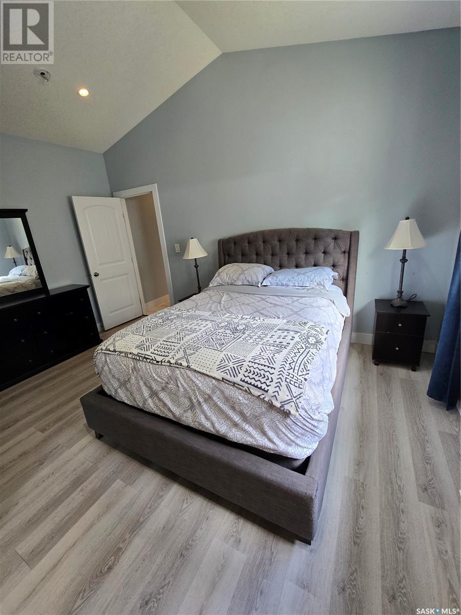 601 Confederation Drive, Weyburn, Saskatchewan  S4H 3R1 - Photo 27 - SK011945