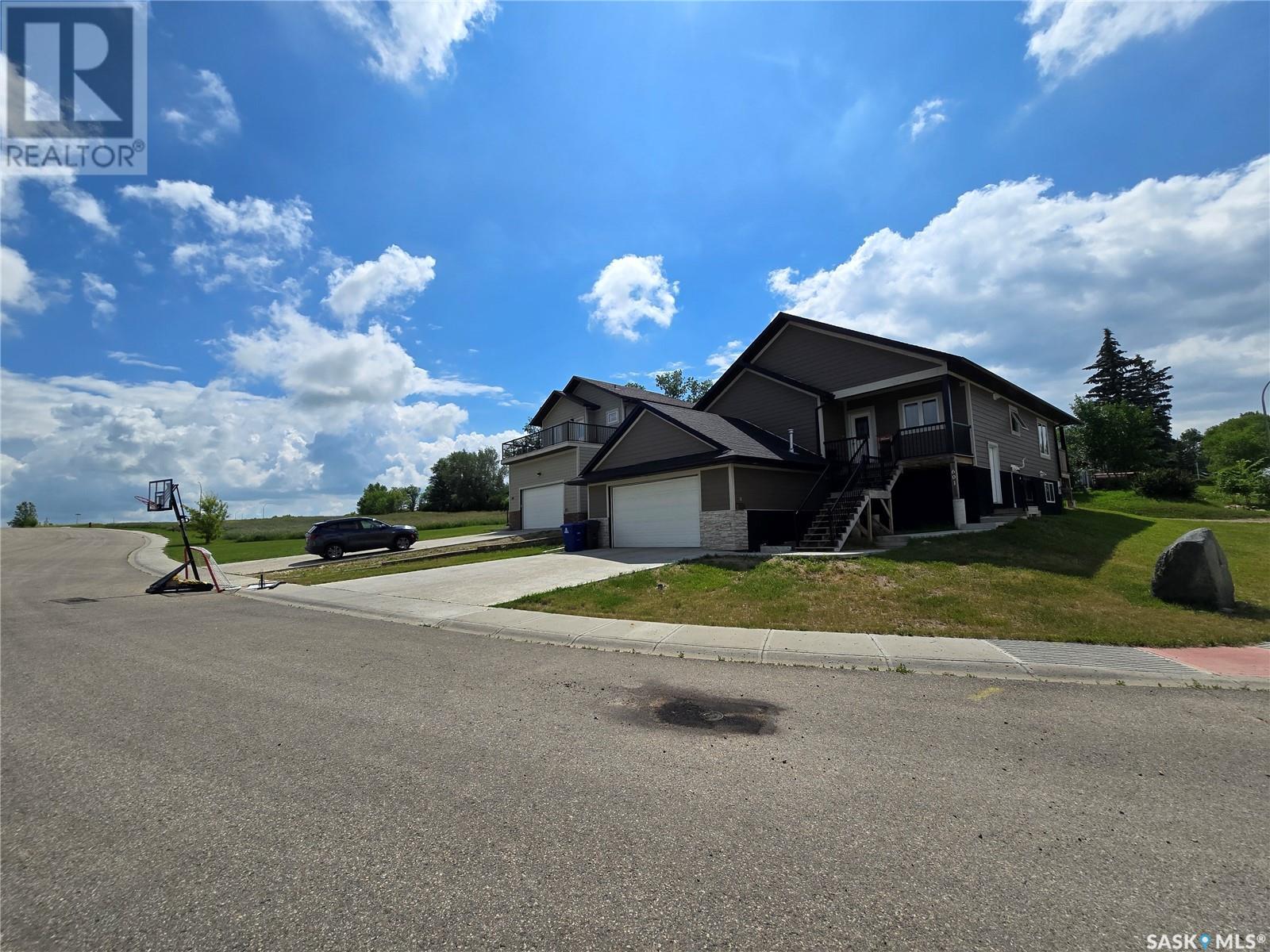 601 Confederation Drive, Weyburn, Saskatchewan  S4H 3R1 - Photo 49 - SK011945