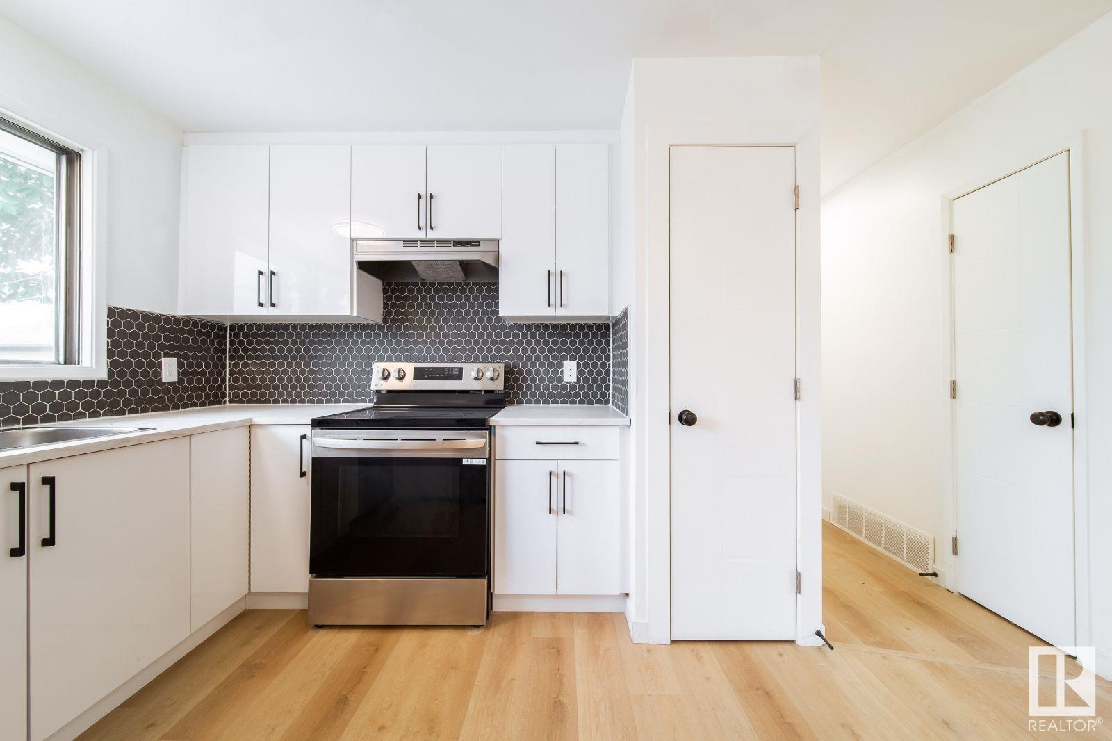 Property at 6708 132 AV NW image 5