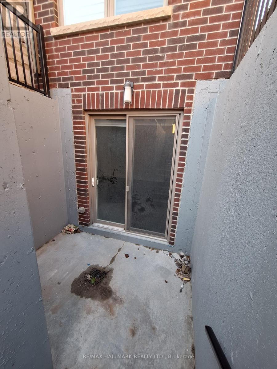 Lower - 38 Harrison Avenue, Mississauga, Ontario  L5H 2N9 - Photo 24 - W12270805
