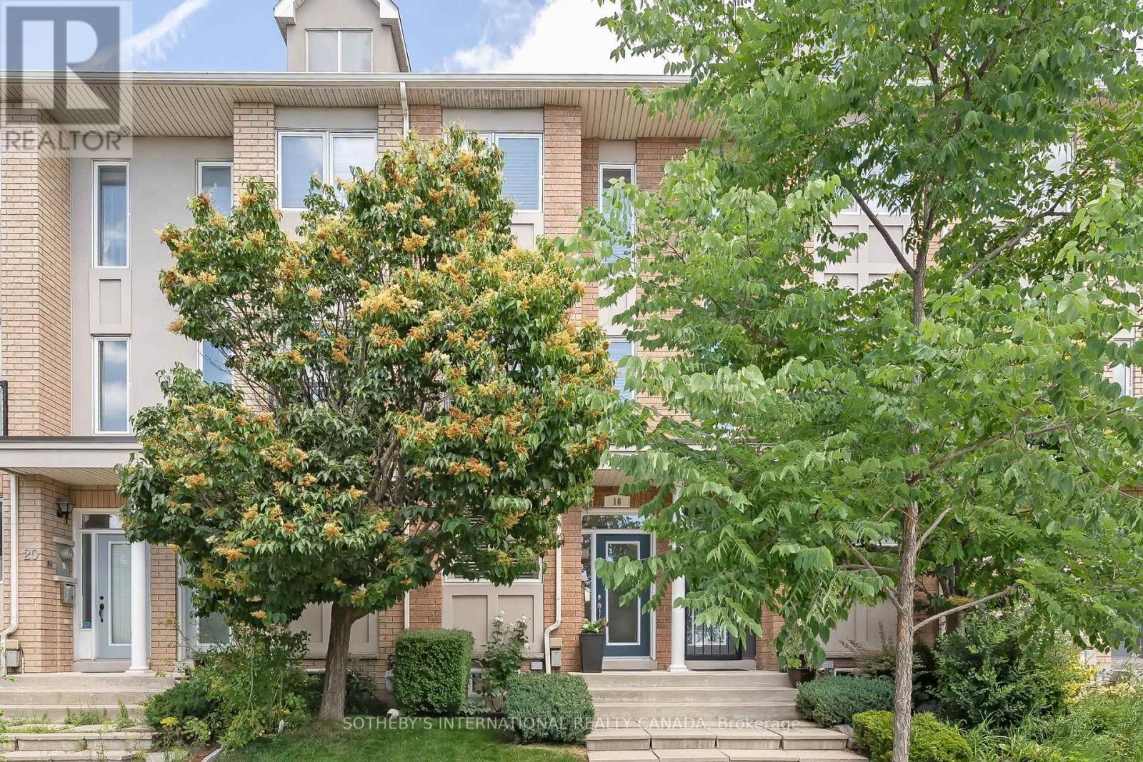 Property at 16 MARKET GARDEN MEWS image 2