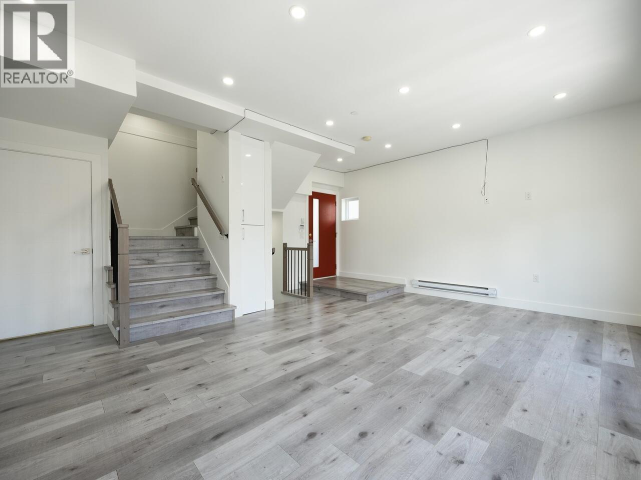 5140 Slocan Street, Vancouver, British Columbia  V5R 2A5 - Photo 4 - R3024365