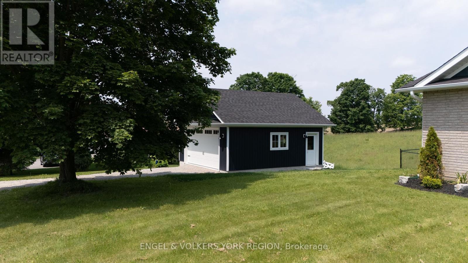 Property at 2754 COUNTY ROAD 89 image 5