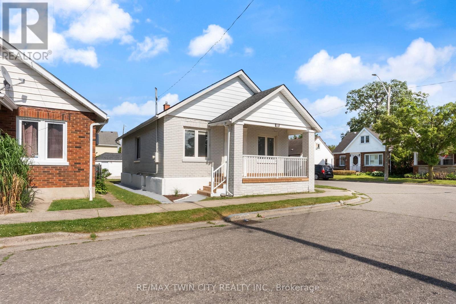 Property at 90 GORDON STREET image 1