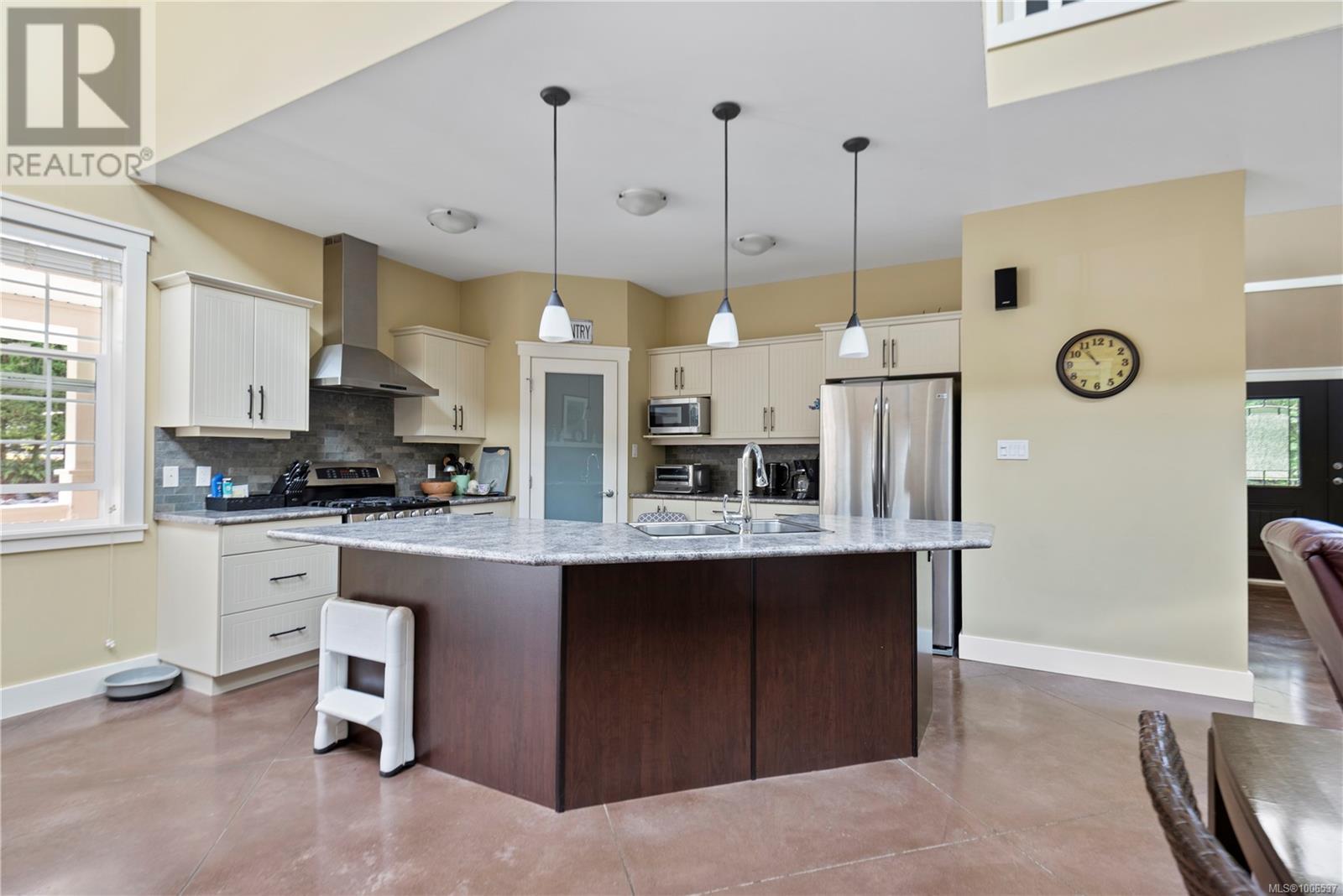 10011 Youbou Rd, Youbou, British Columbia  V0R 3E1 - Photo 11 - 1006537