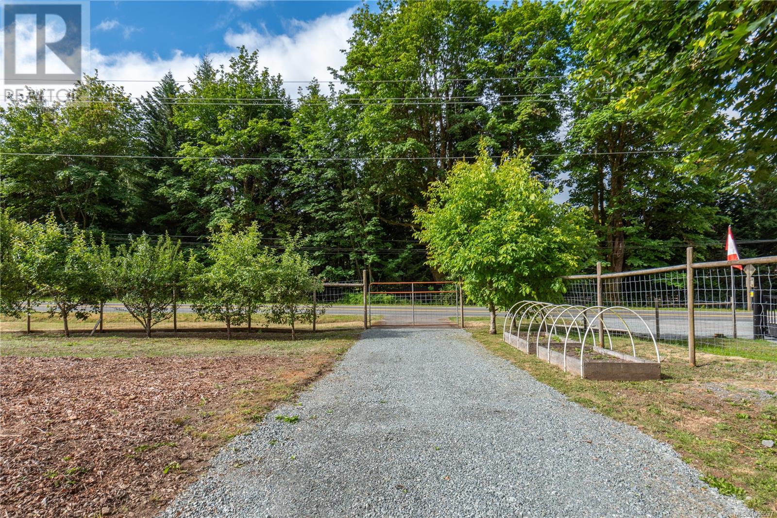 10011 Youbou Rd, Youbou, British Columbia  V0R 3E1 - Photo 39 - 1006537