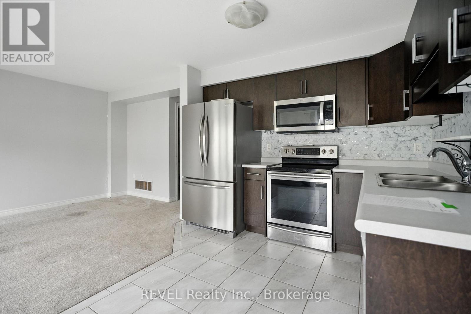 27 - 340 Prospect Point Road N, Fort Erie, Ontario  L0S 1N0 - Photo 10 - X12263875