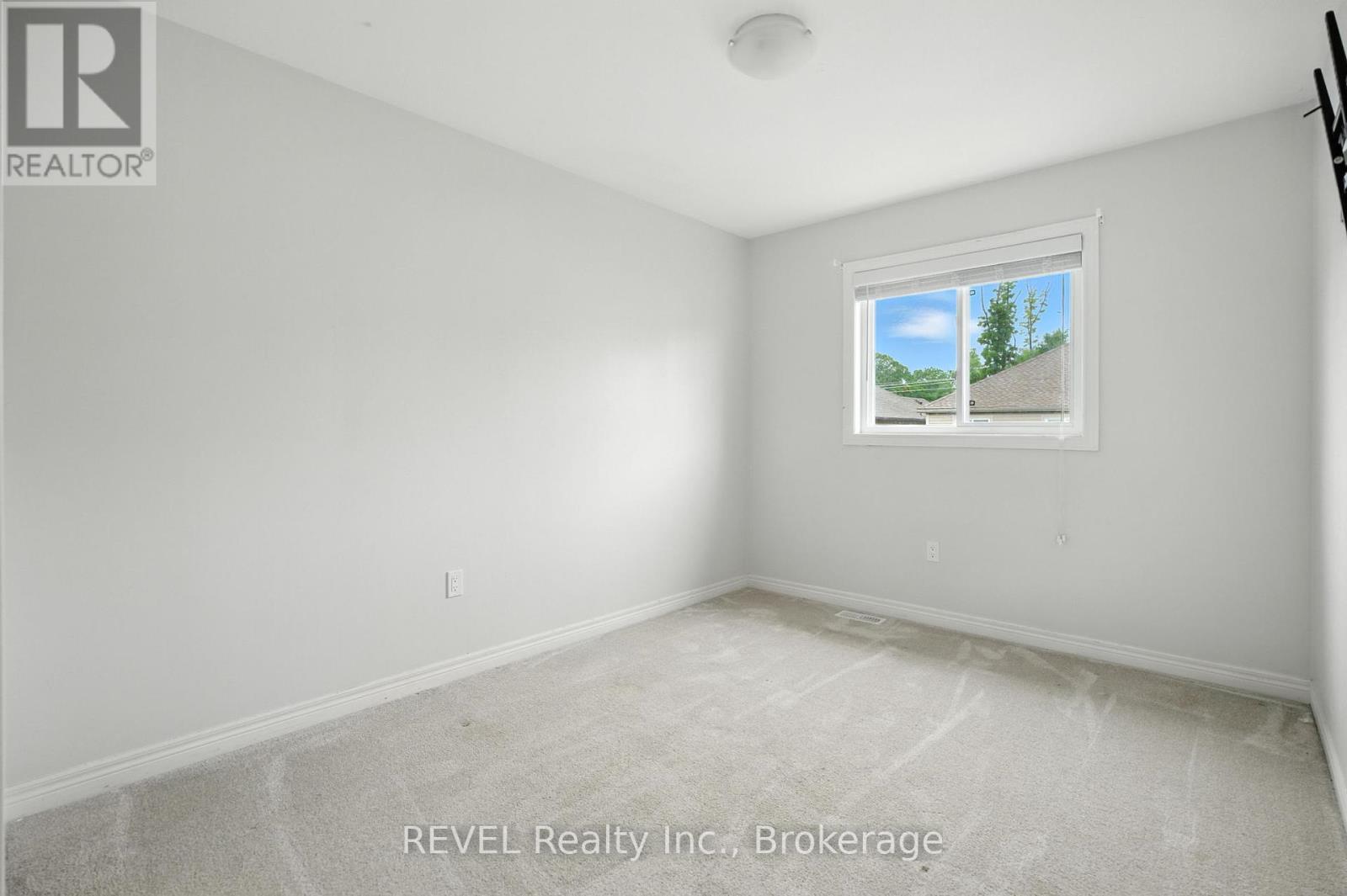 27 - 340 Prospect Point Road N, Fort Erie, Ontario  L0S 1N0 - Photo 16 - X12263875