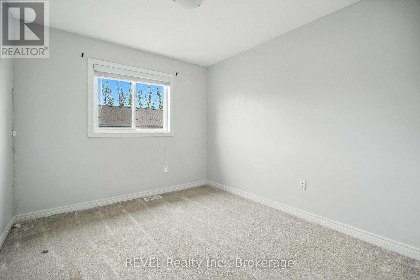 27 - 340 Prospect Point Road N, Fort Erie, Ontario  L0S 1N0 - Photo 17 - X12263875