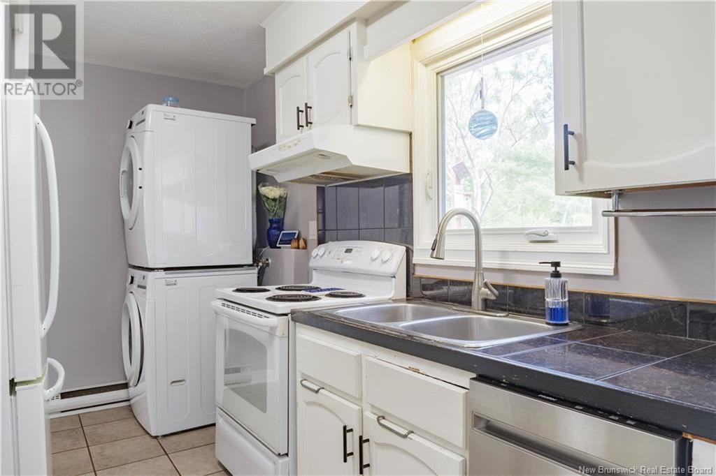 Property at 661 Riverside Drive image 4