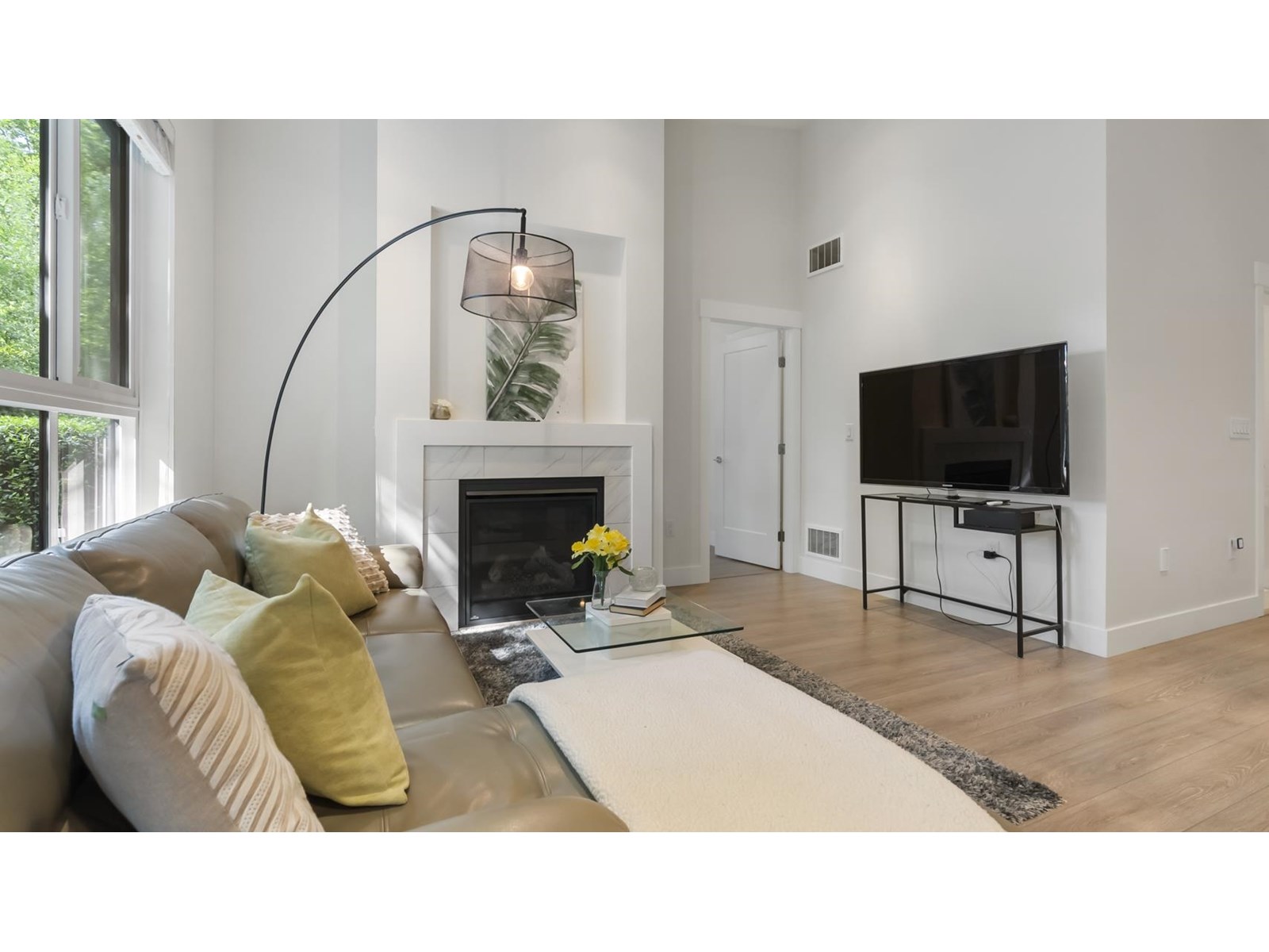 Property at 24 7979 152 STREET image 3