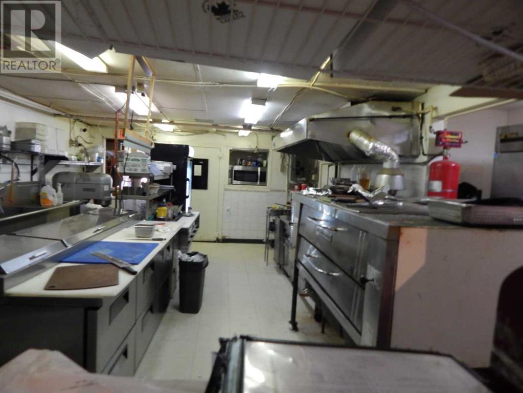837 E Centre Street, Carstairs, Alberta  T0M 0N0 - Photo 3 - A2236036
