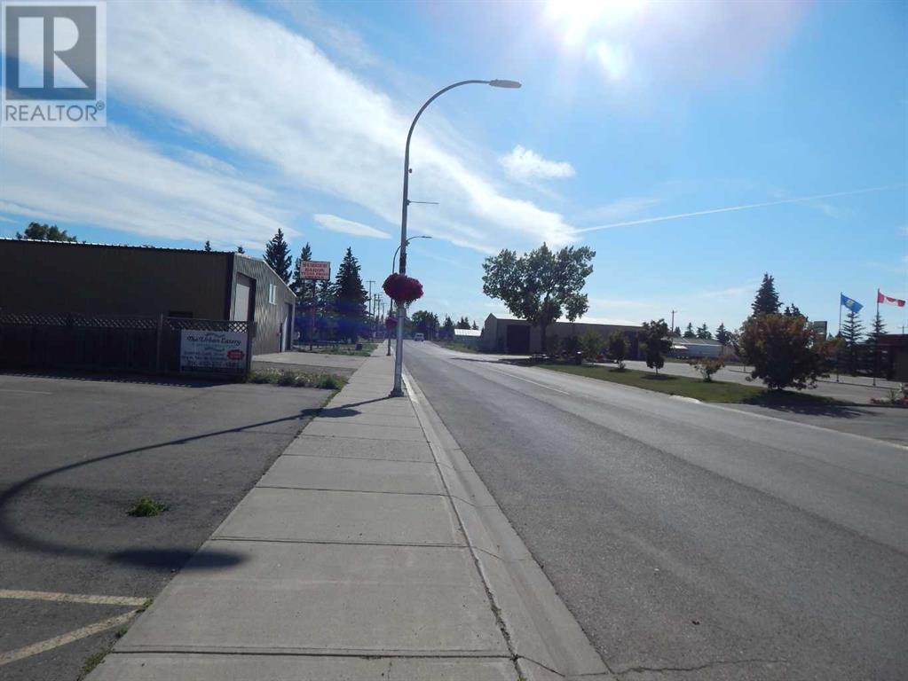 837 E Centre Street, Carstairs, Alberta  T0M 0N0 - Photo 7 - A2236036