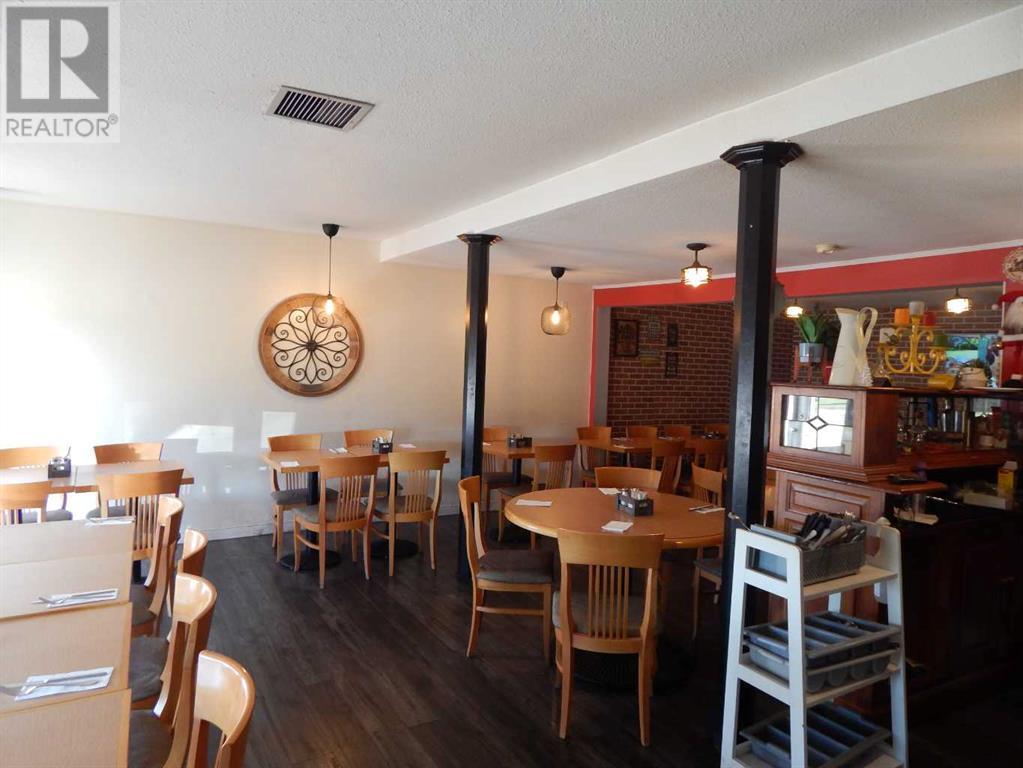 837 E Centre Street, Carstairs, Alberta  T0M 0N0 - Photo 2 - A2236036