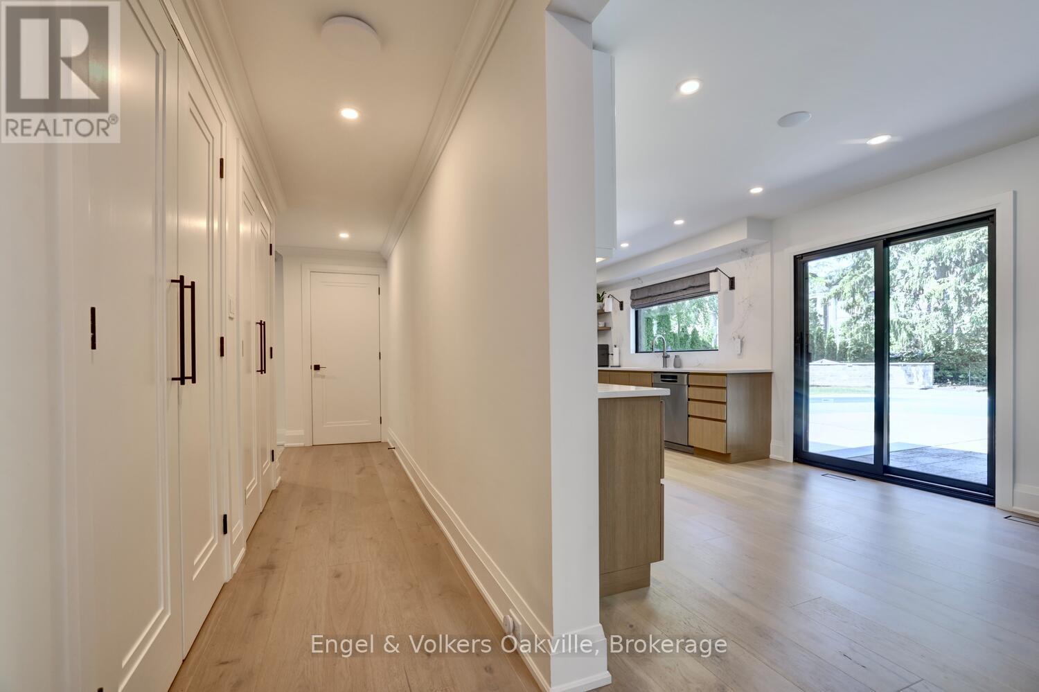 169 Wilder Drive, Oakville, Ontario  L6L 5G2 - Photo 15 - W12271177