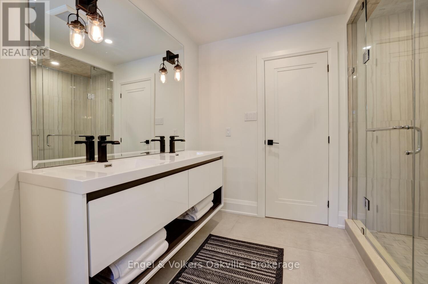 169 Wilder Drive, Oakville, Ontario  L6L 5G2 - Photo 24 - W12271177
