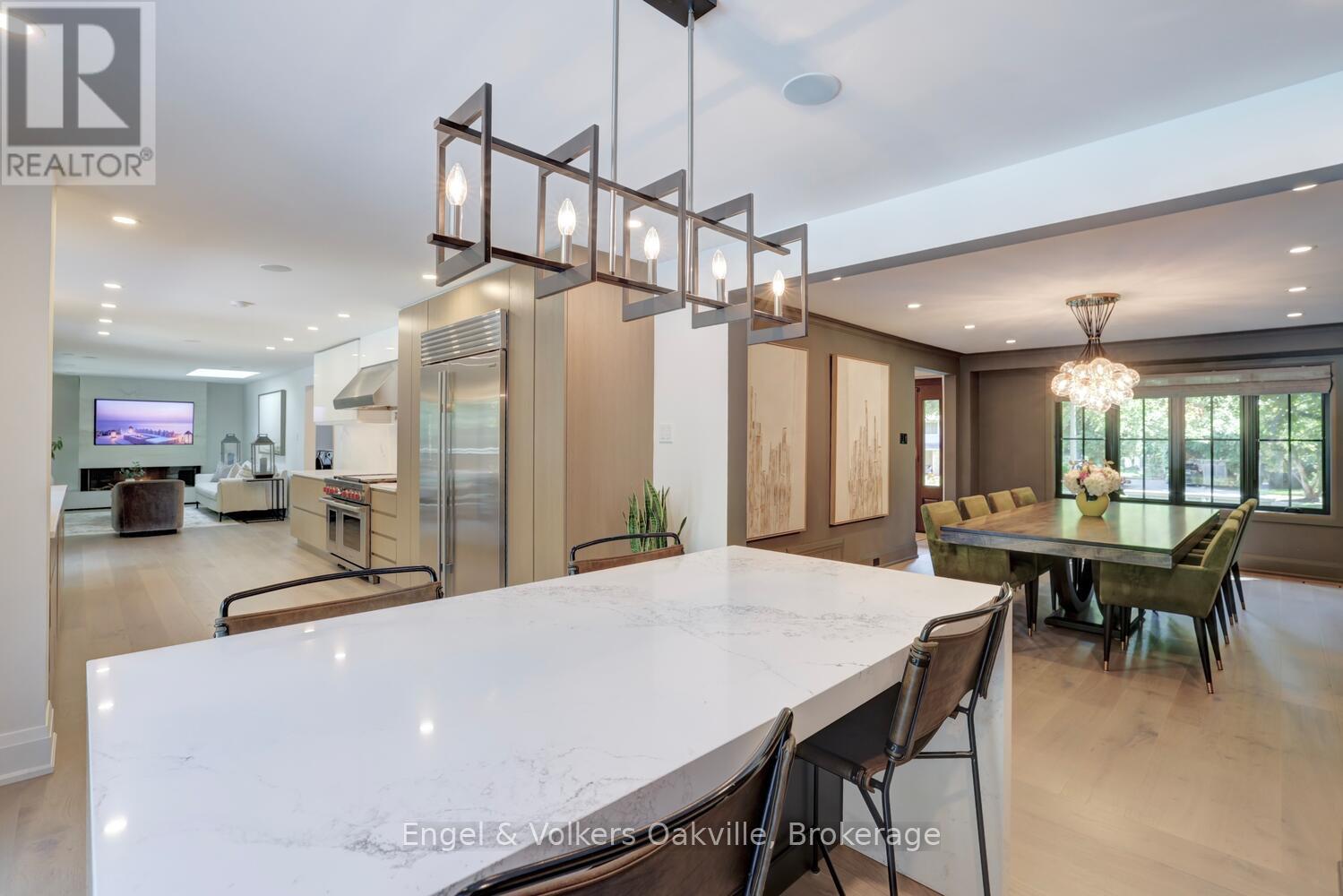 169 Wilder Drive, Oakville, Ontario  L6L 5G2 - Photo 9 - W12271177