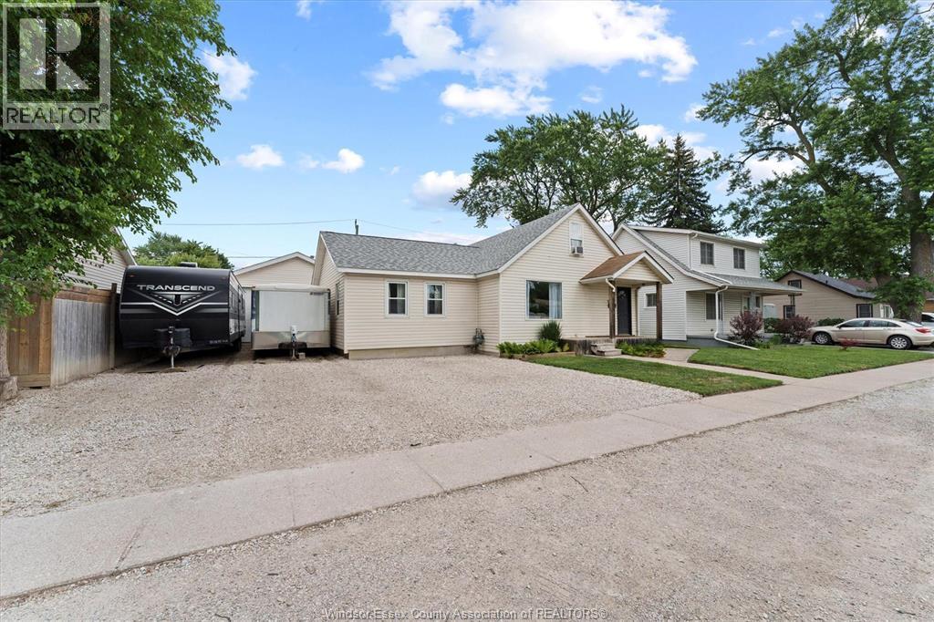 2186 Janette, Windsor, Ontario  N8X 1Z8 - Photo 3 - 25016762