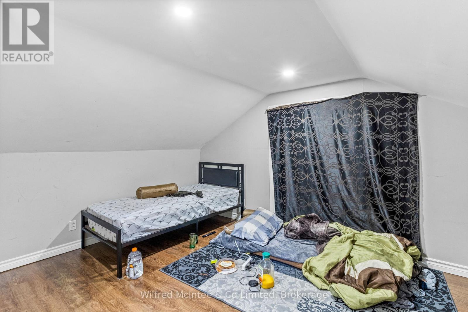 4 Elora Street N, Minto, Ontario  N0G 1Z0 - Photo 41 - X12271097