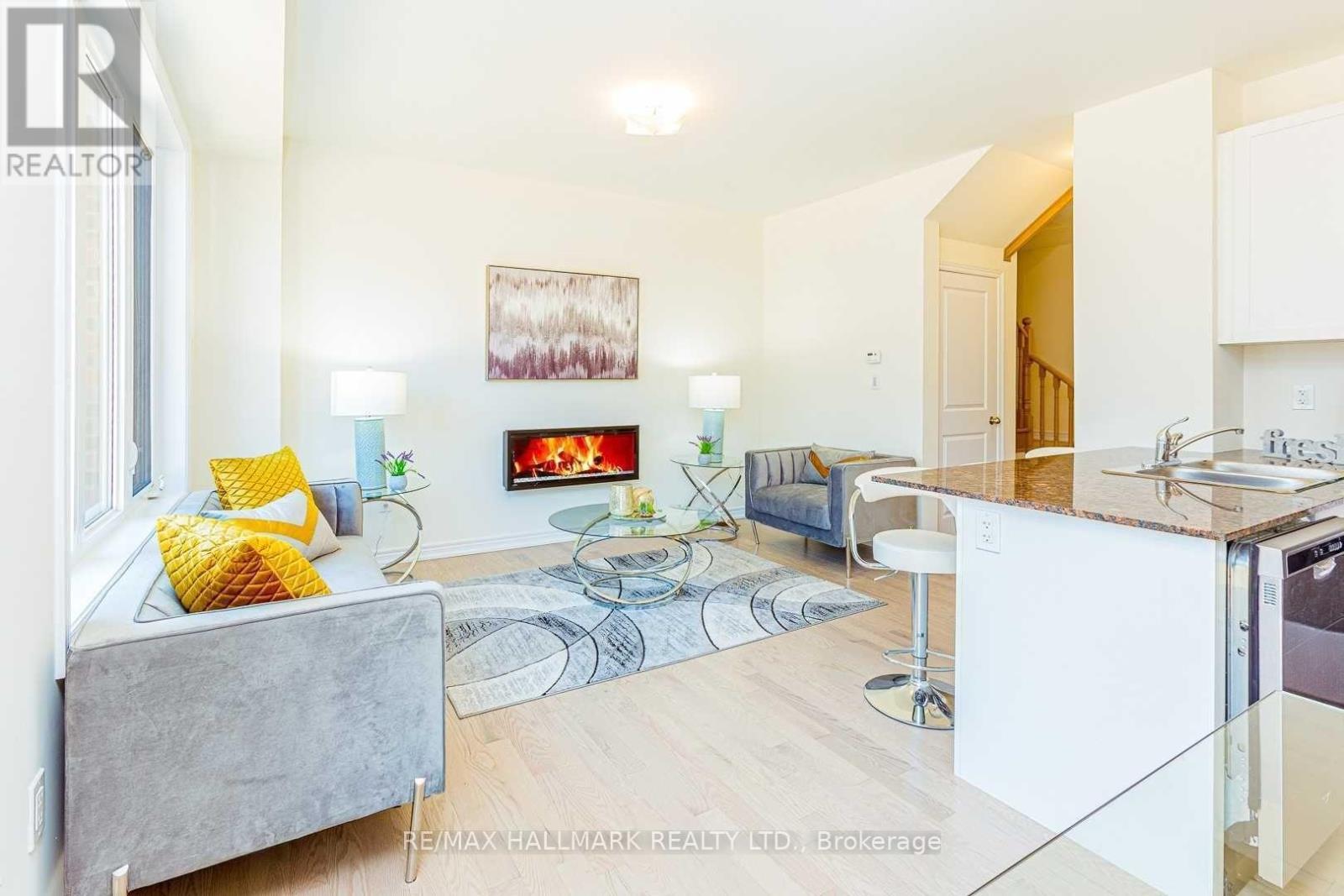 Property at 581 BARONS STREET image 2