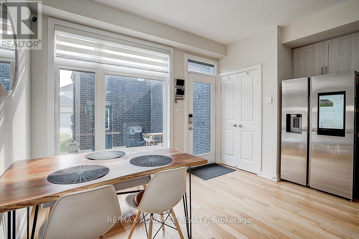 2170 Donald Cousens Parkway, Markham (Cornell), Ontario  L6B 1N9 - Photo 13 - N12271012