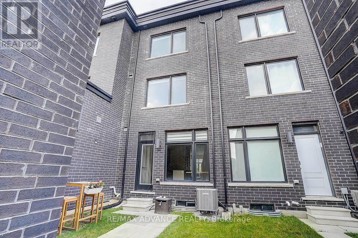 2170 Donald Cousens Parkway, Markham (Cornell), Ontario  L6B 1N9 - Photo 34 - N12271012