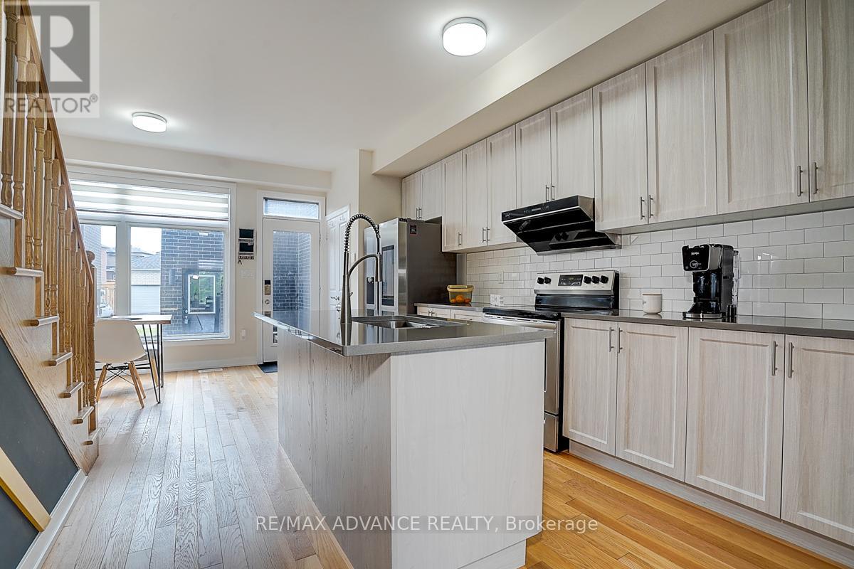2170 Donald Cousens Parkway, Markham (Cornell), Ontario  L6B 1N9 - Photo 7 - N12271012