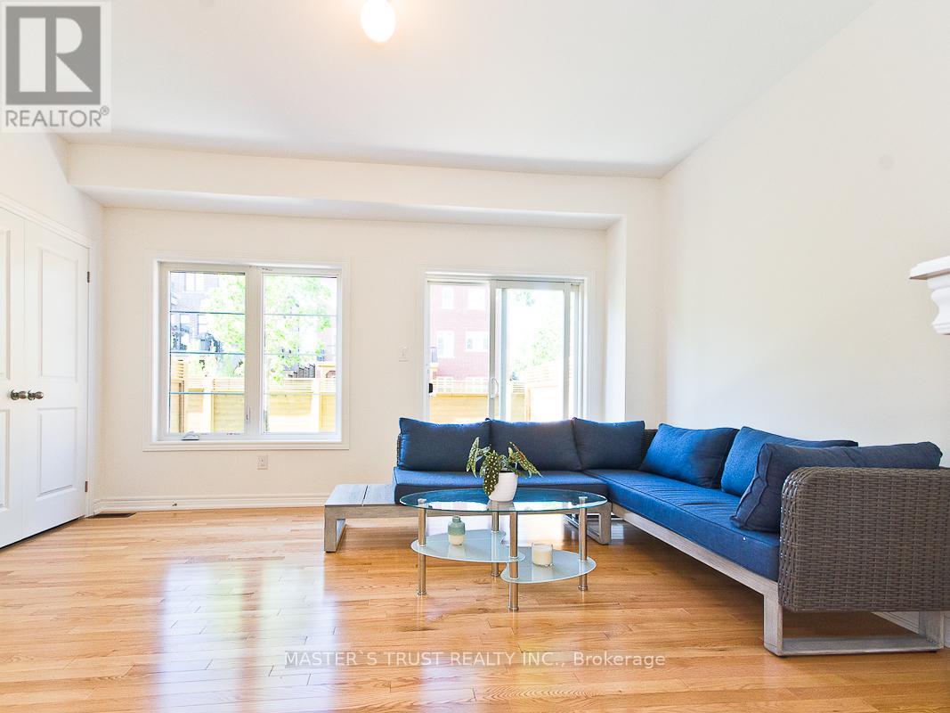 Property at 22 DEEP RIVER LANE image 4
