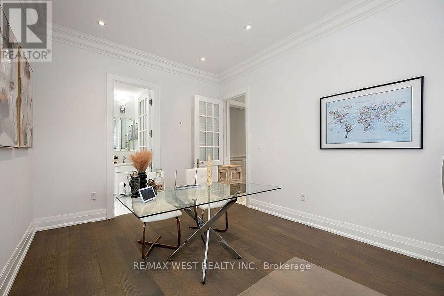 Property at 336 PINE TREES COURT image 3